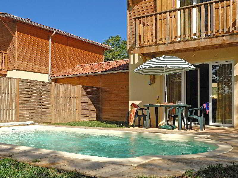 Madame Vacances - Residence Du Golf D'Armagnac Eauze Extérieur photo